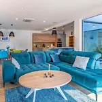 Beautiful In With Kitchen