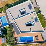 Semesterbostad Beautiful In With Kitchen *