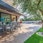 Beautiful In With Kitchen *