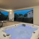 Beautiful In With Kitchen Semesterbostad