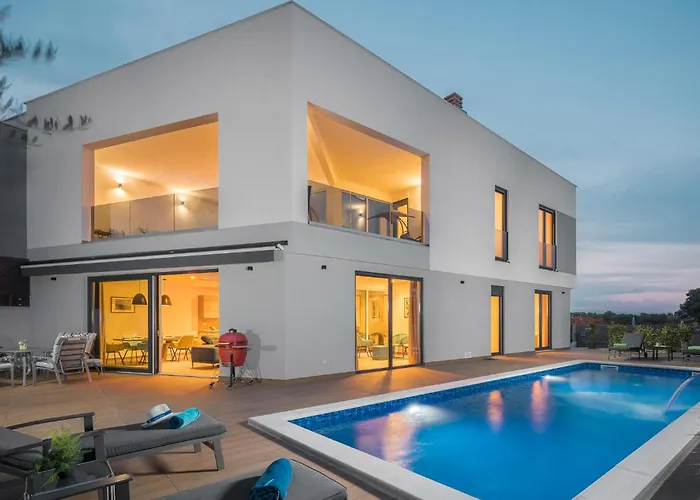 Σπίτι διακοπών Beautiful In With Kitchen