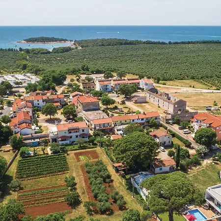 Beautiful In With Kitchen * Porec