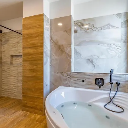 Holiday home Beautiful In With Kitchen Porec