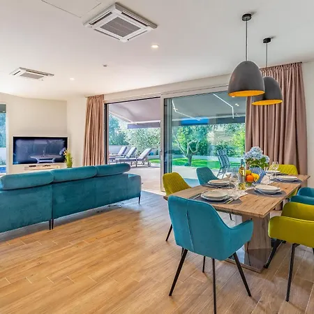 Beautiful In With Kitchen Σπίτι διακοπών Πόρετς