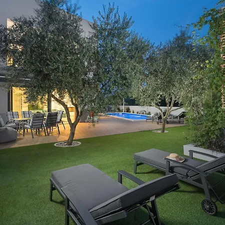 Tatil Evi Beautiful In With Kitchen Poreč