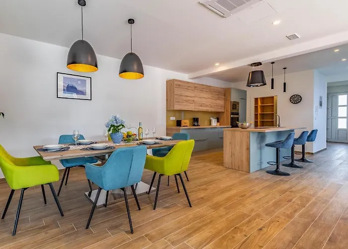 Beautiful In With Kitchen * Poreč