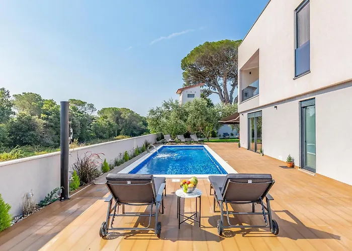 Beautiful In With Kitchen Tatil Evi