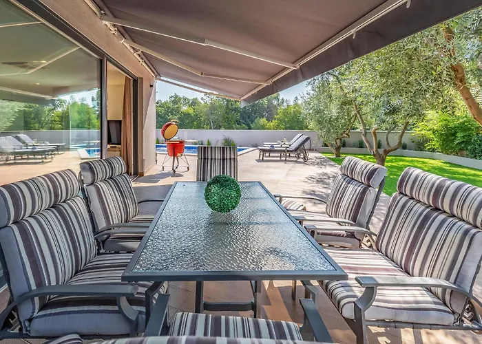 Tatil Evi Beautiful In With Kitchen Poreč