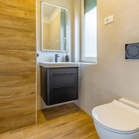 Beautiful In With Kitchen 度假居