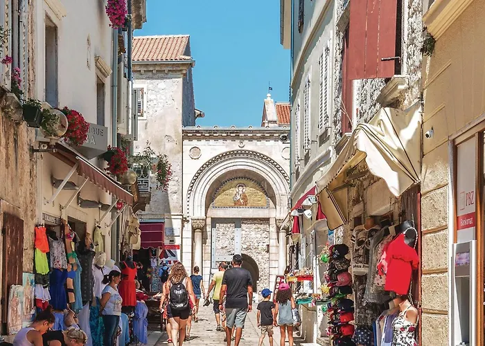 Будинок відпочинку Beautiful In With Kitchen